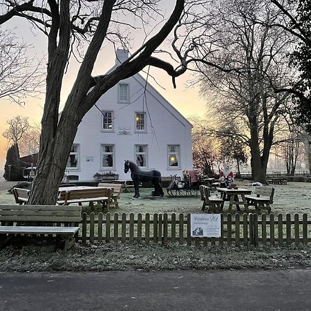 Steinhaus Hof Villa Bunde  ภายนอก รูปภาพ