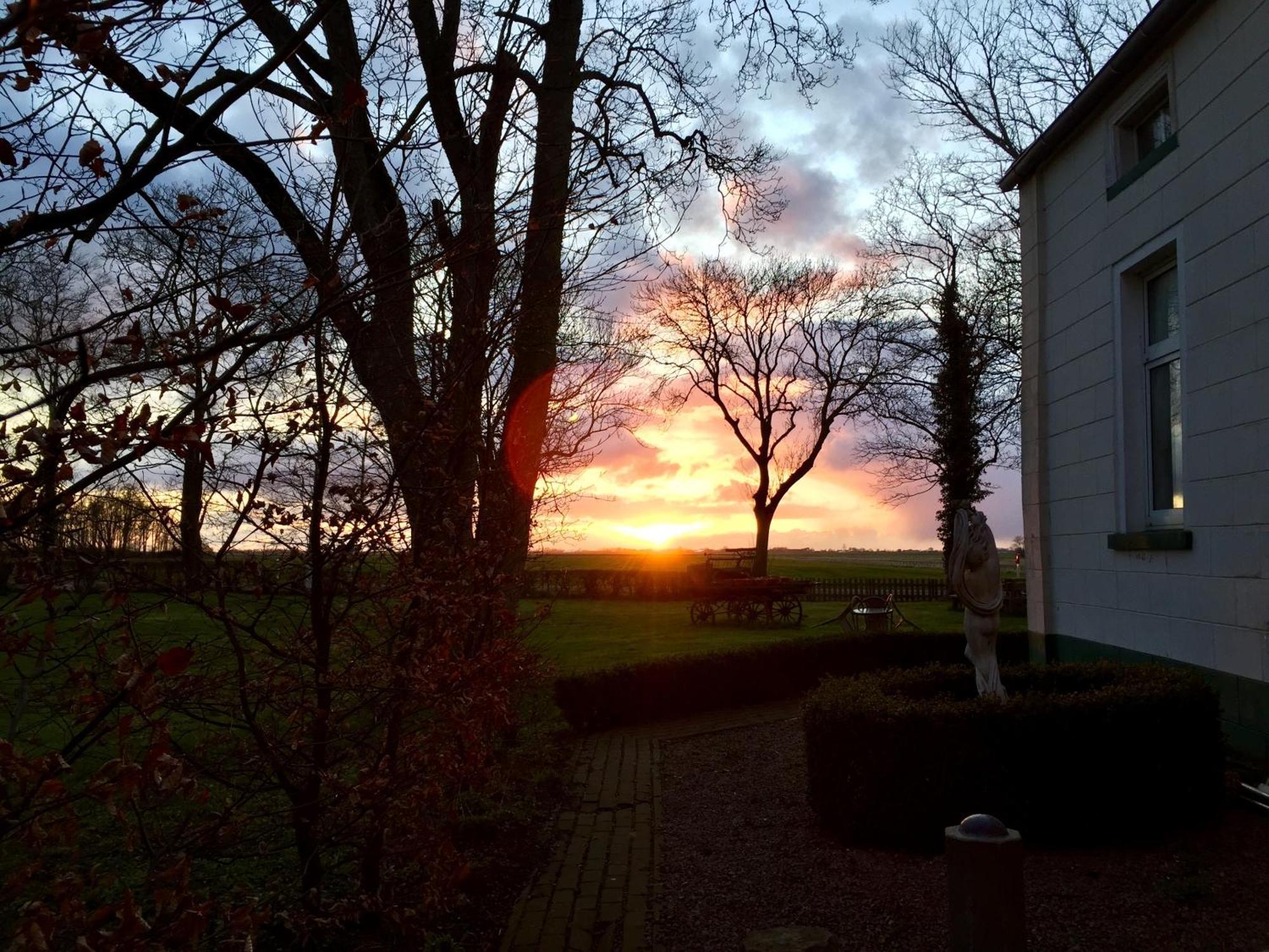Steinhaus Hof Villa Bunde  ภายนอก รูปภาพ