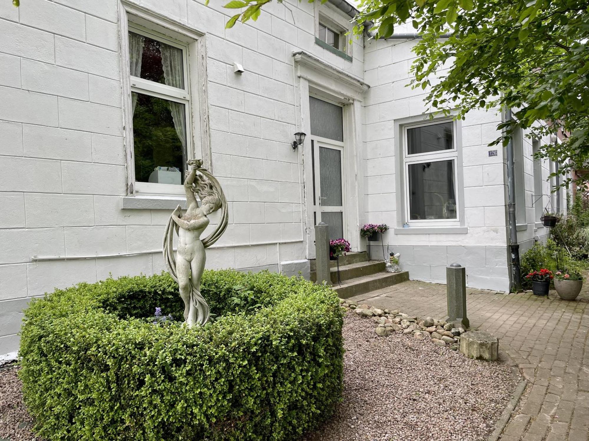 Steinhaus Hof Villa Bunde  ภายนอก รูปภาพ